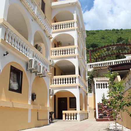 Apartmani Lime Petrovac Eksteriør billede