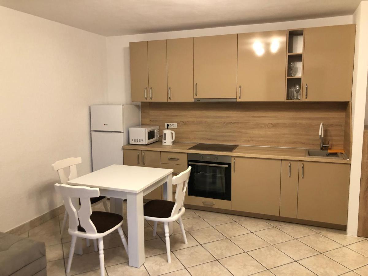 Apartmani Lime Petrovac Eksteriør billede