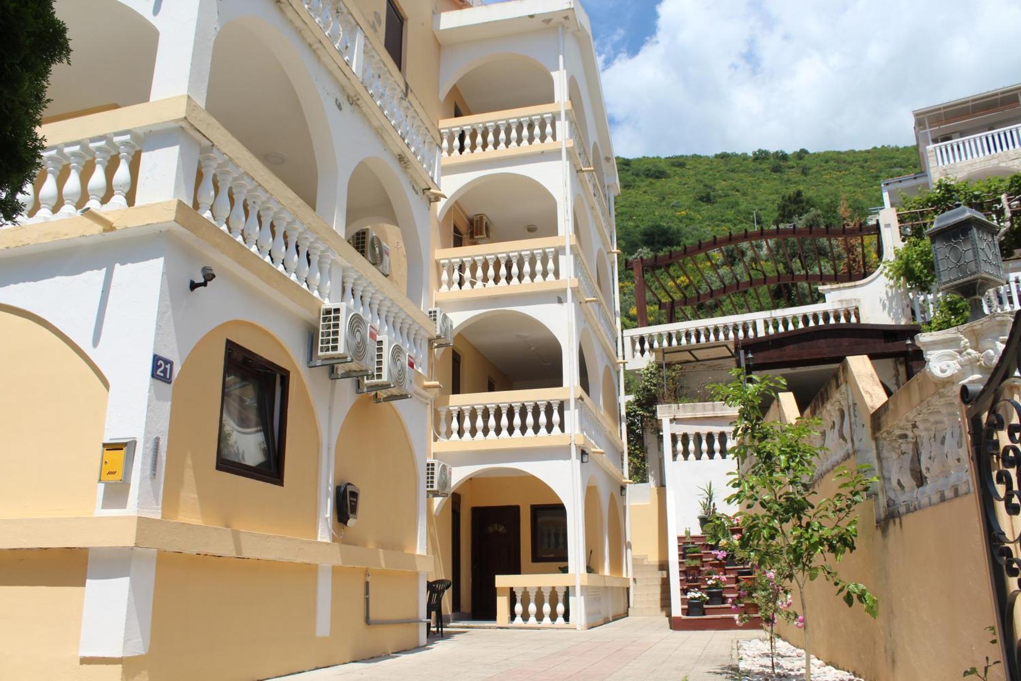 Apartmani Lime Petrovac Eksteriør billede